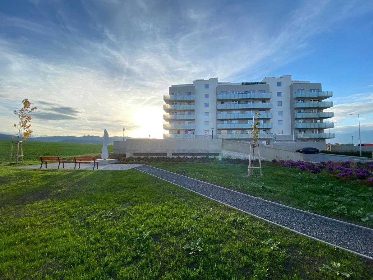 Moderny Apartman S Vyhladom Na Vysoke Tatry 波普拉德 外观 照片